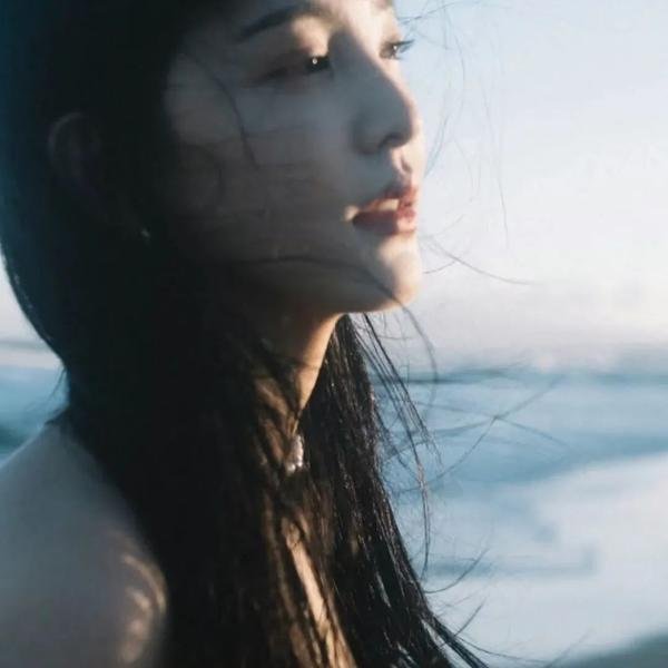 30枚银币第一季